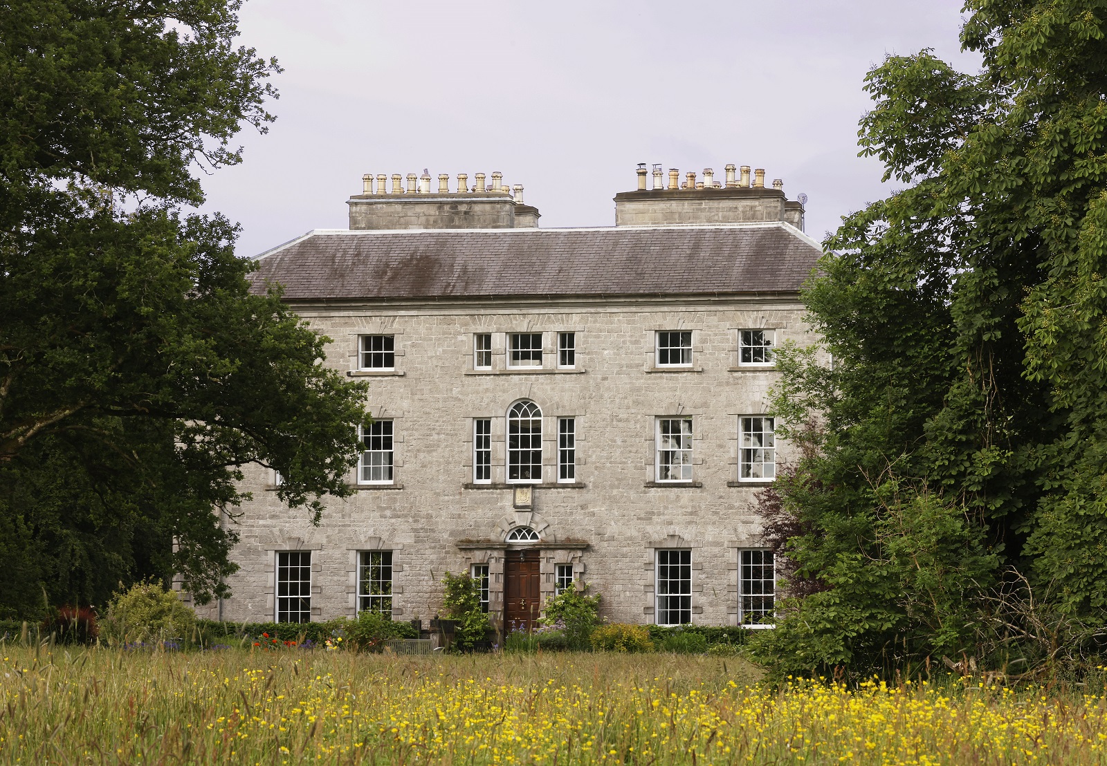 Cahernane house hotel exterior resized irelandsbluebook